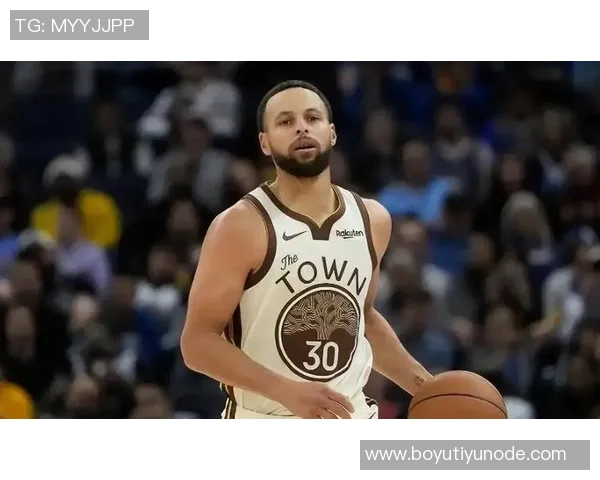 库里表现起伏不定末节失误致球队失利27分6板4助难掩遗憾