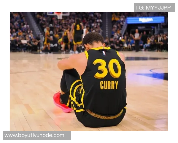 今日28分罚球13中12媒体人称测试服显示库里版本增强表现出色